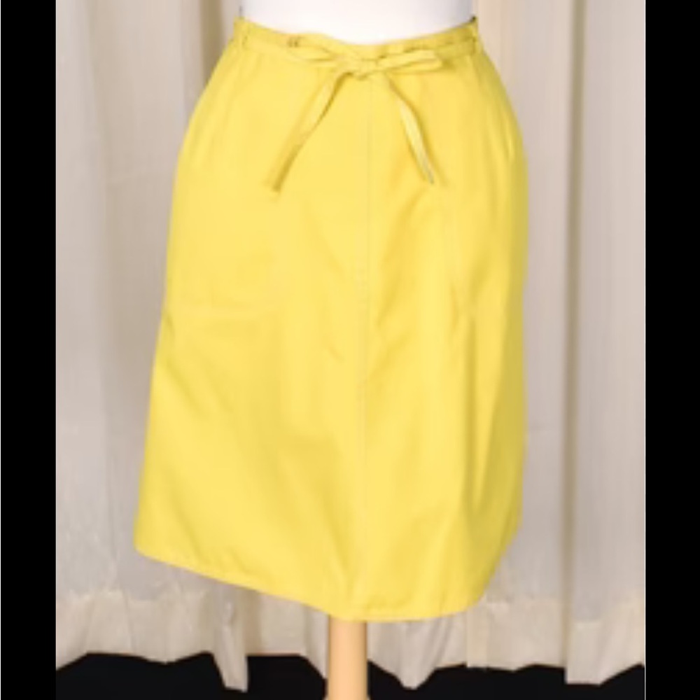 VINTAGE 70’s KORET Sunshine Yellow Midi Wrap Skirt W/ Belted Detail and Pockets. - Picture 11 of 16